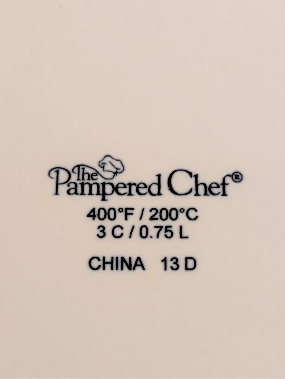 PAMPERED CHEF 3 Cup Covered Ceramic Stoneware Casserole Dish